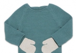可爱手套型口袋的儿童毛衣