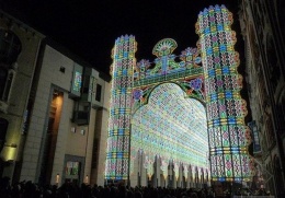 比利时LED灯组成的光之教堂